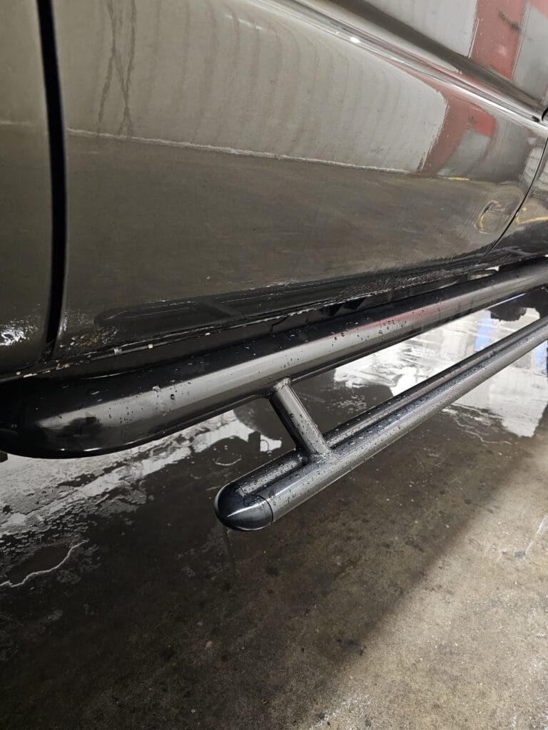 Dodge ram päätypala