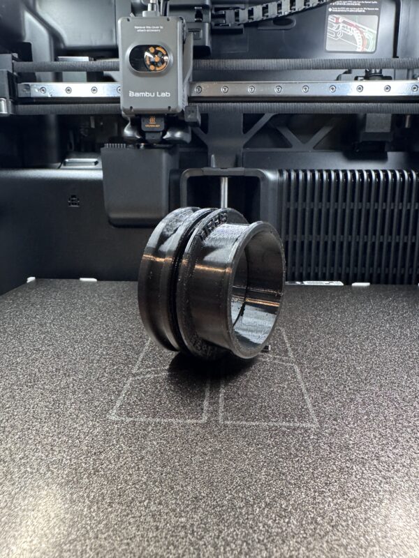 Skidoo Kaasuttimen ilmanottoadapter OEM 570043600